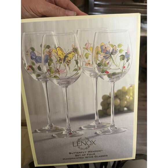 NEW Vintage Lenox Set of Butterfly Meadow Wine Glasses - Picture 1 of 3